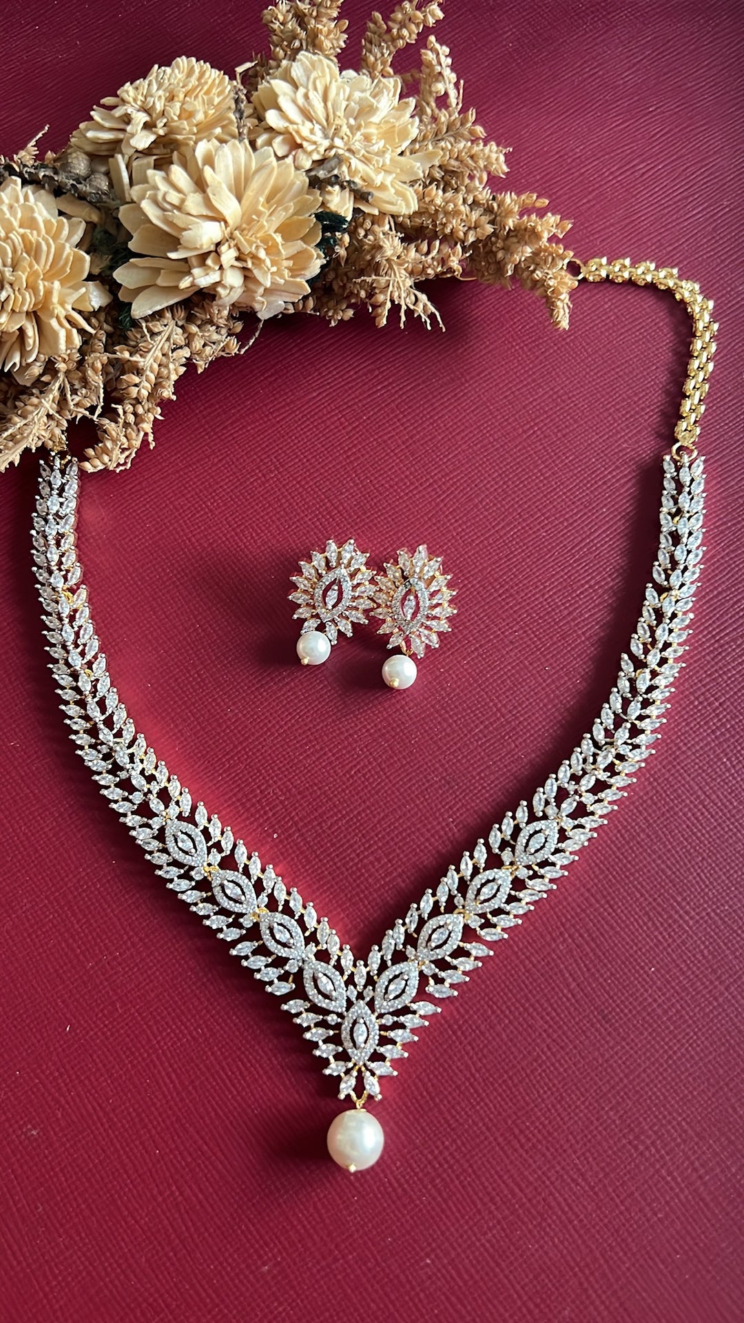Raashi Diamond Necklace Set