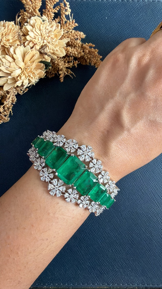 Hrudyat Diamond Bracelet