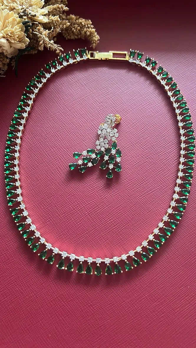 Reeva Diamond Necklace Set - Emerald