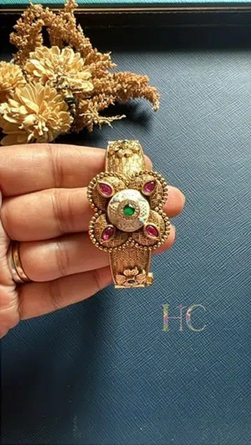 Zoya Ethnic Bracelet