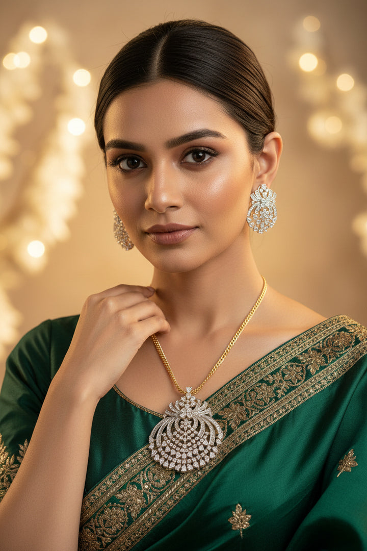 Salomi Diamond Pendant Set