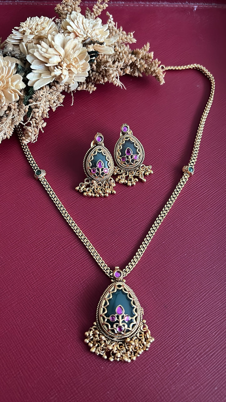 Trisha Ethnic Necklace Set