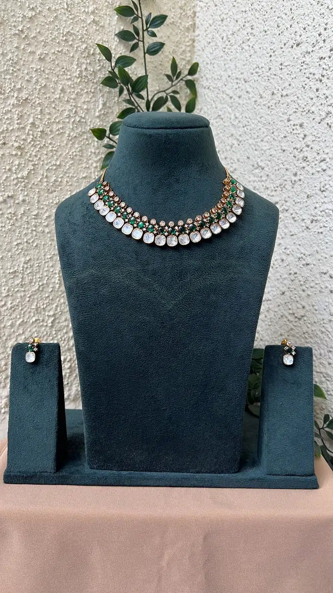 Zoe Kundan Necklace Set - Green