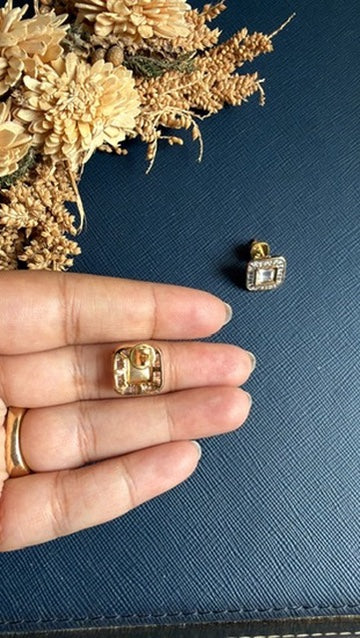 Yashvi Kundan Diamond Studs -Square