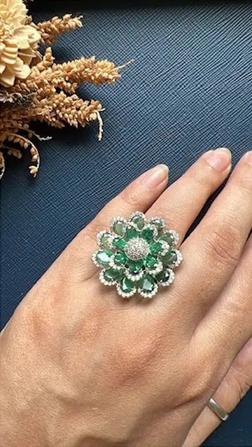 Aashi Kundan Ring