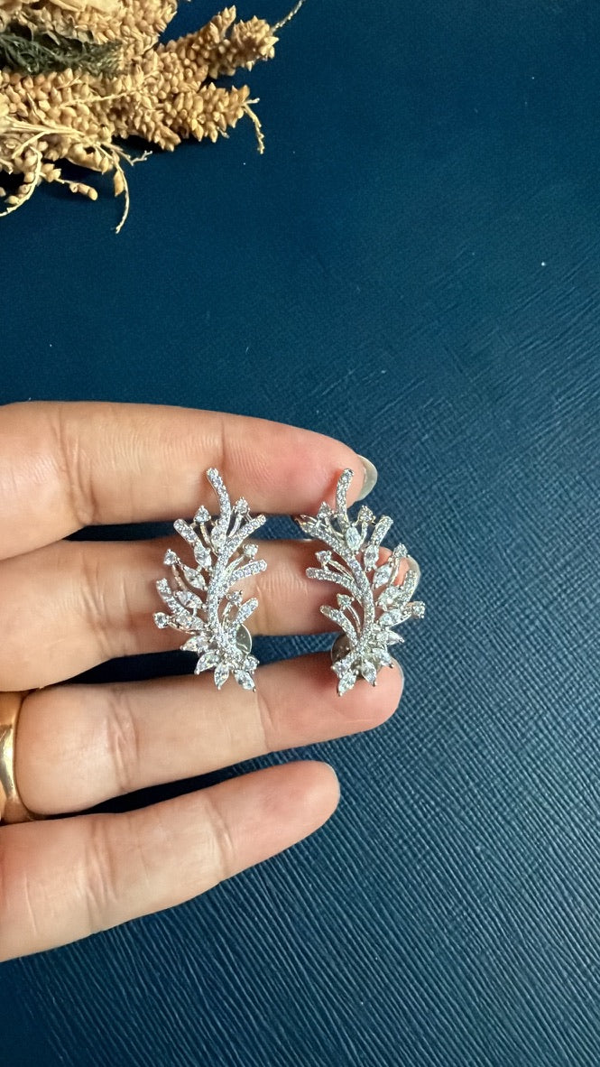 Vanya Diamond Earcuff