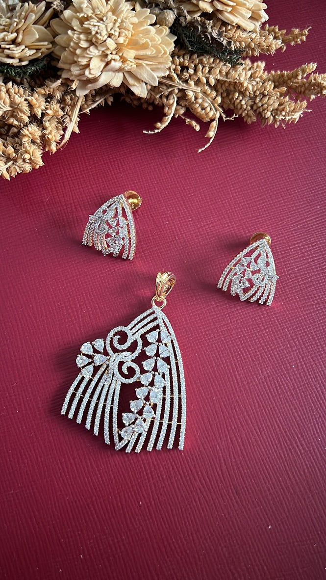 Drishya Diamond Pendant Set