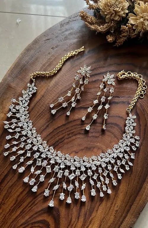 The Perfect Shine for Your Perfect Moment Necklace