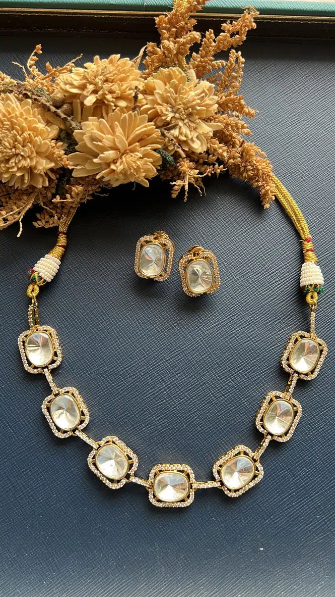 Kashi Kundan Necklace Set