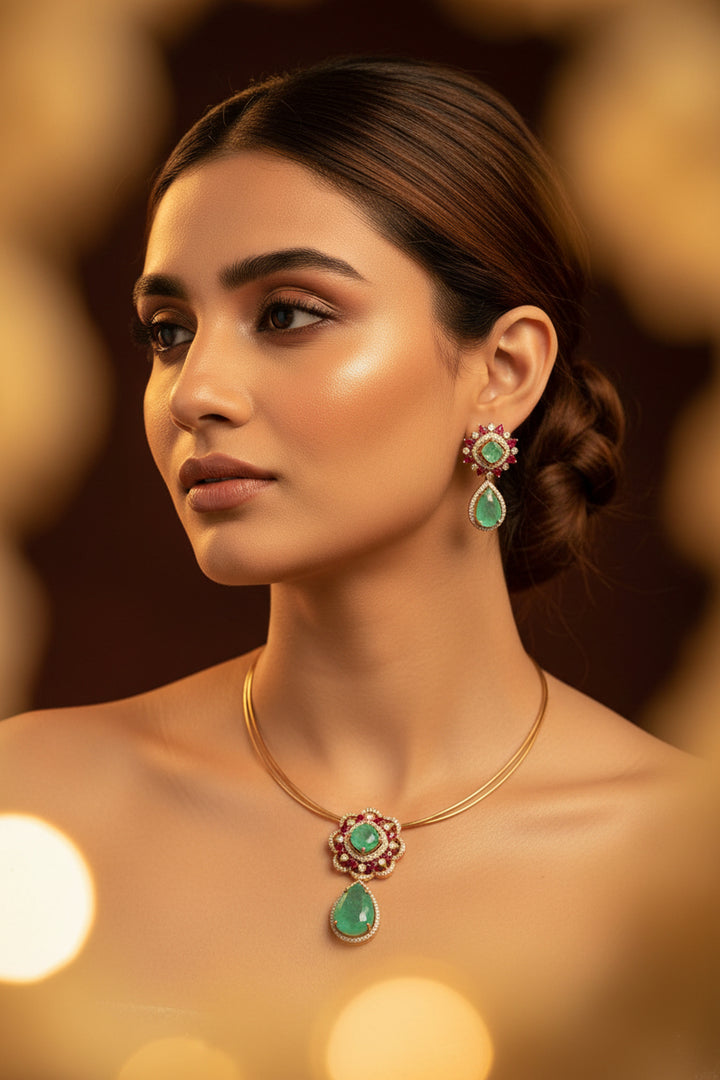 Swara Kundan Hasli Set