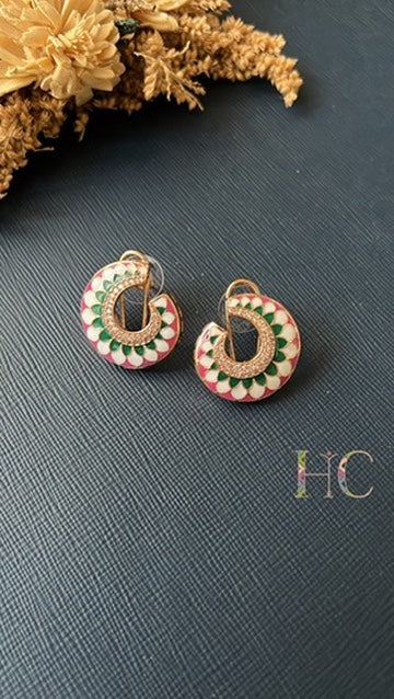 ear studs for women
ladies stud earrings
stud earrings
earrings and studs