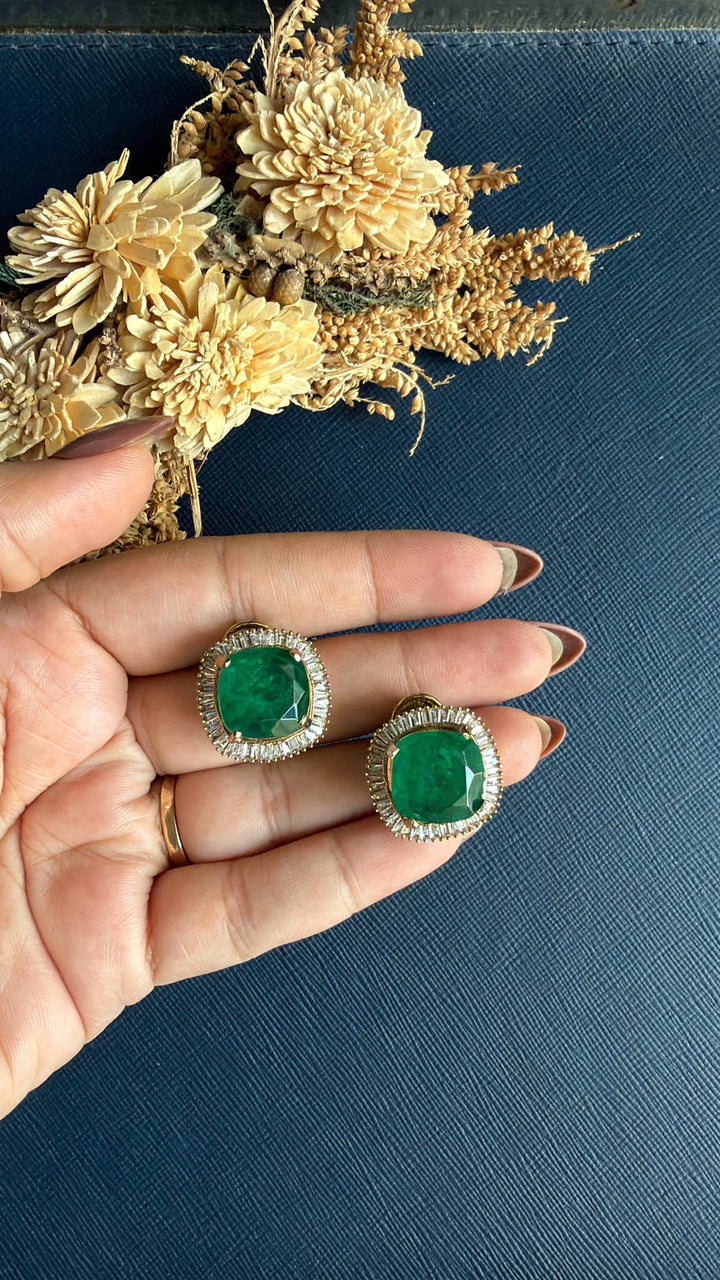 studs for women
stud women
stud earrings for women