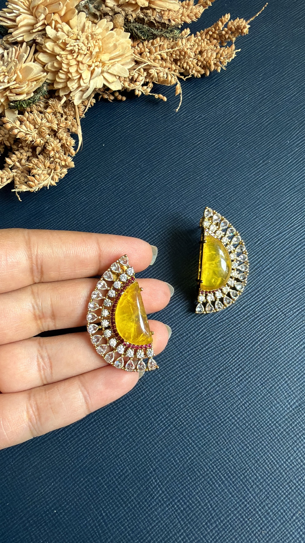 studs for women
stud women
stud earrings for women