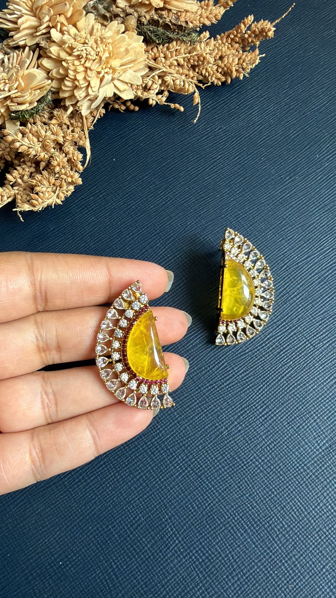 studs for women
stud women
stud earrings for women