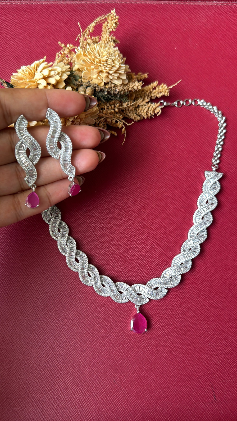 set of jewellery
imitation jewellery
bridal jewellery set