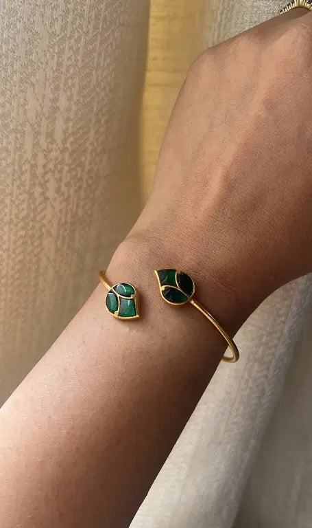 Simple and Elegant Bracelet -Emerald