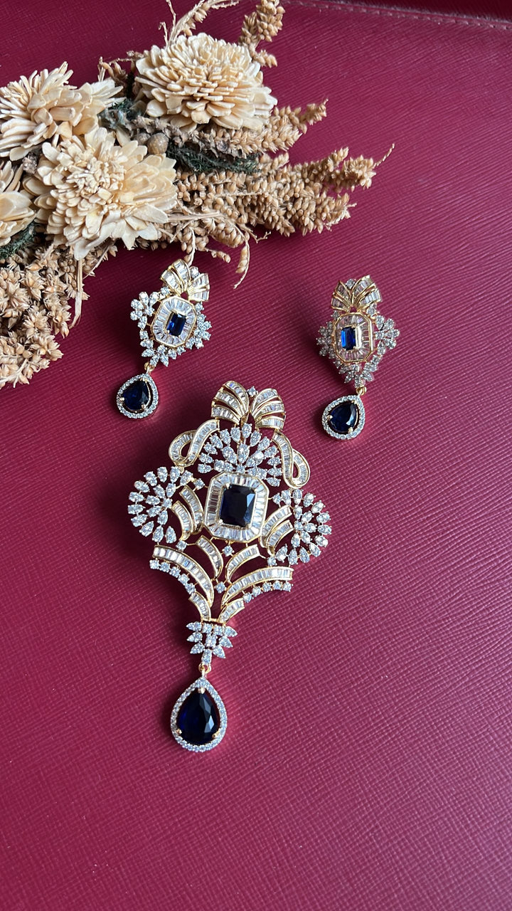 The Twinkle of Trust Pendant Set-Blue