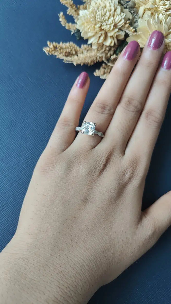 Niti Diamond Ring