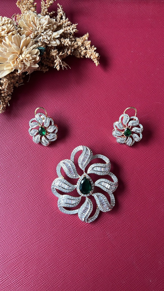 Tavishi Big Diamond Pendant Set - Green