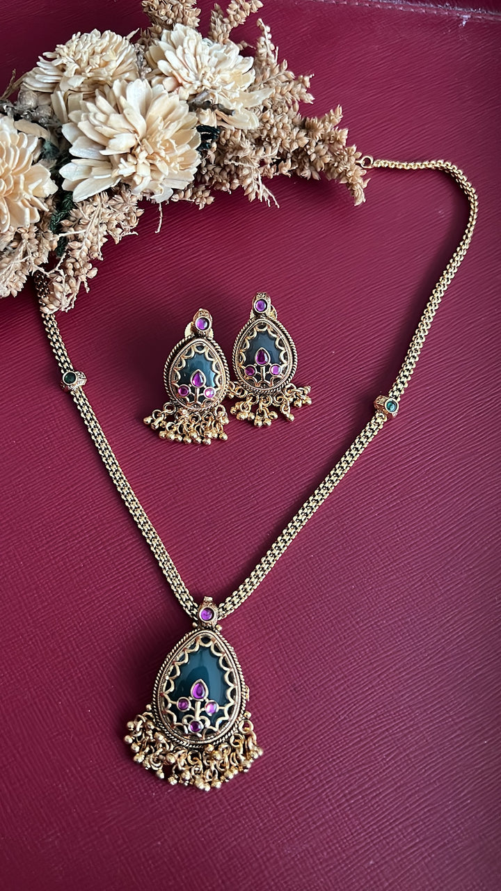 Trisha Ethnic Necklace Set