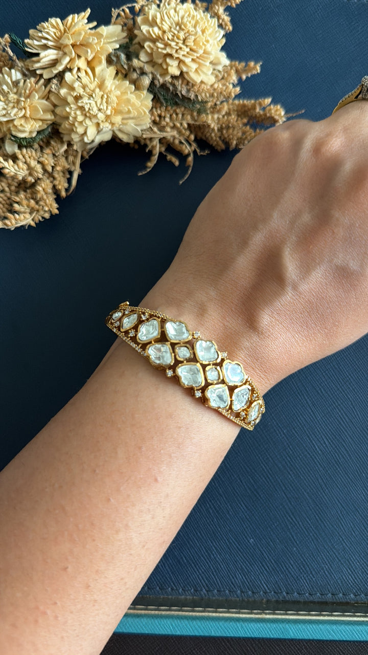 Aadhya Kundan Bracelet