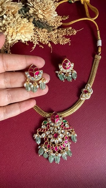 Rupam Kundan Necklace Set