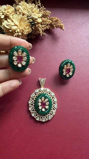 Pallavi Pendant Set- Green