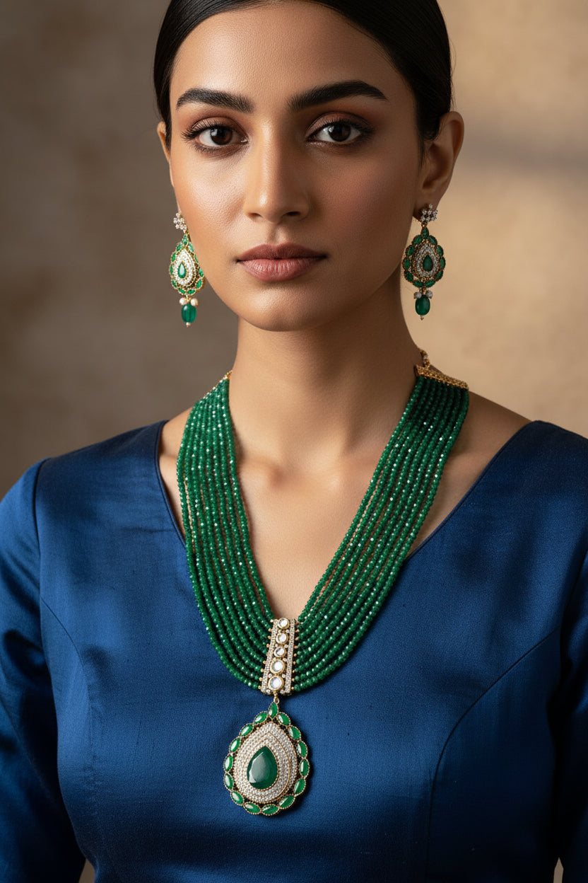 gold collections
luxury jewellery
women's necklace designs