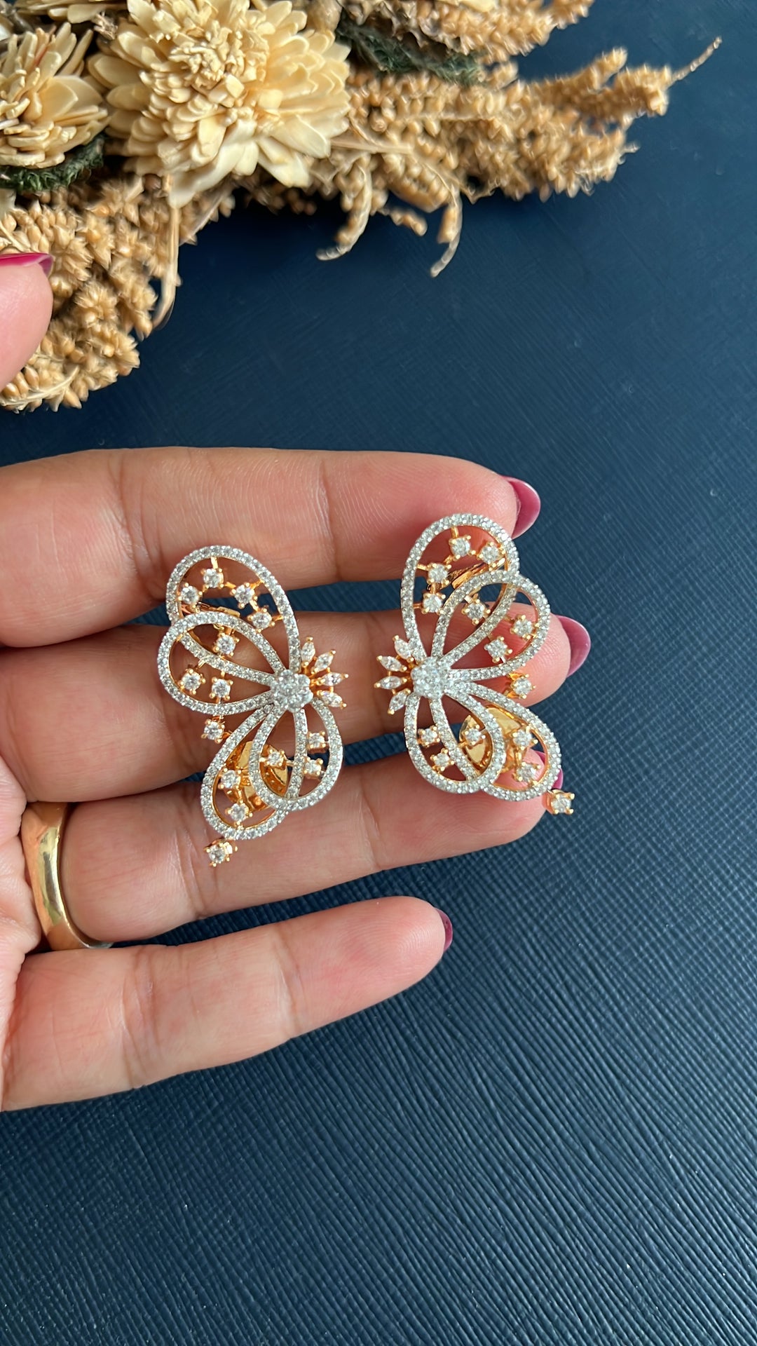Oviya Diamond Studs