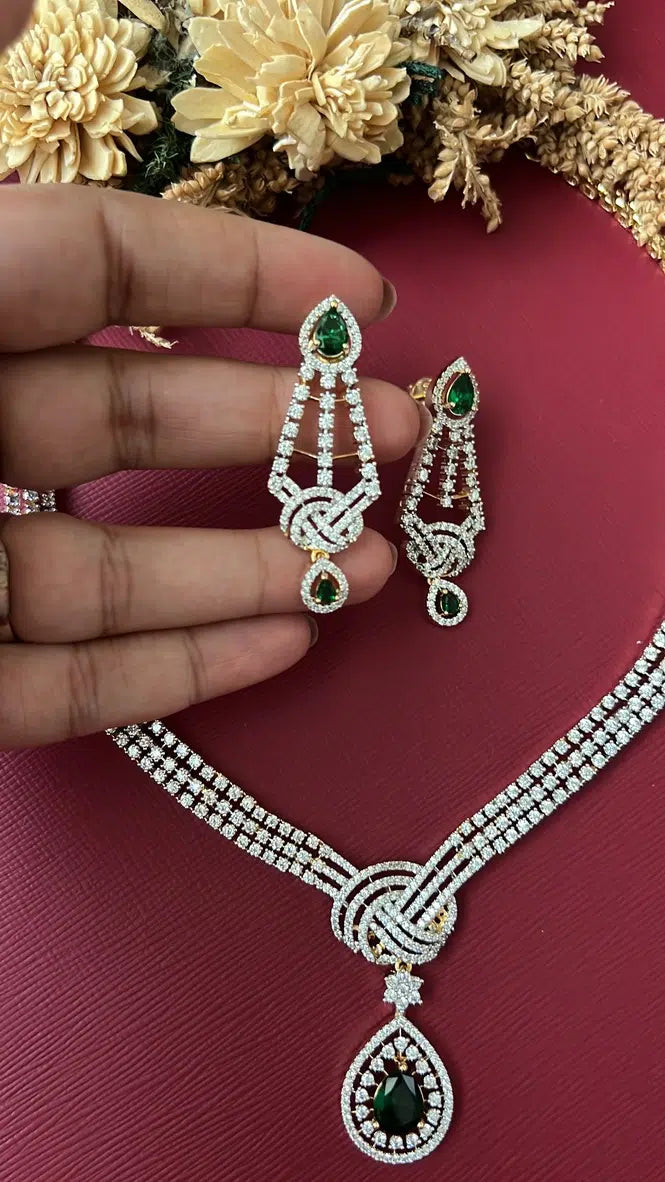 Sanaya Diamond Necklace Set