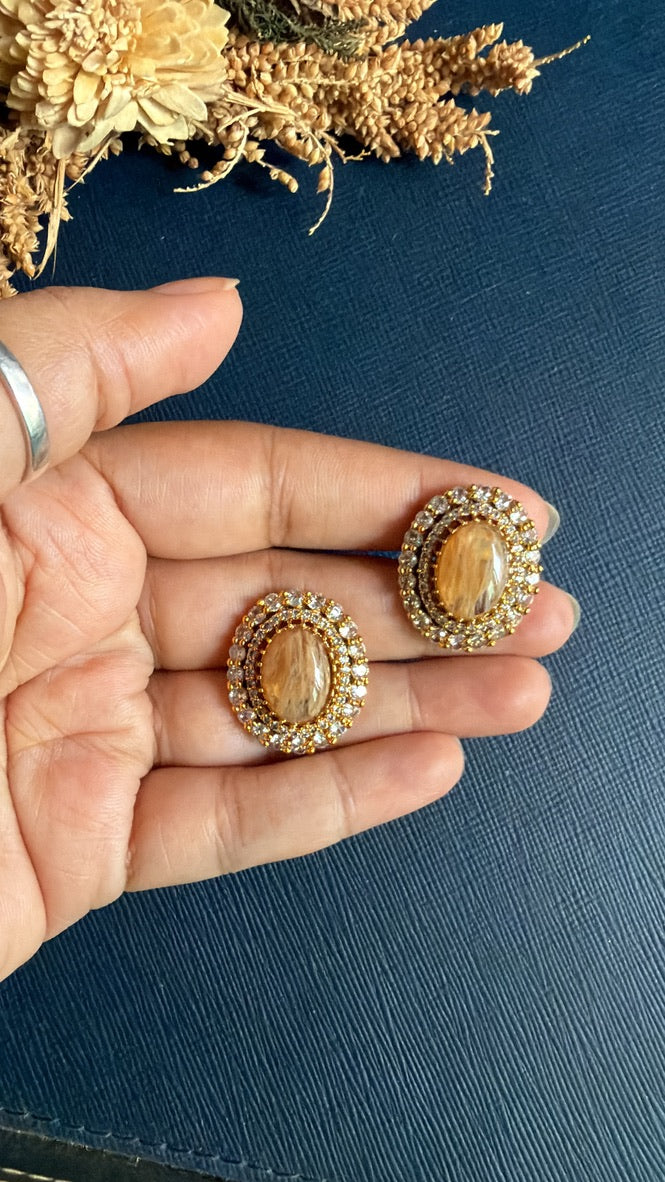 Leela Doublet Studs - Brown