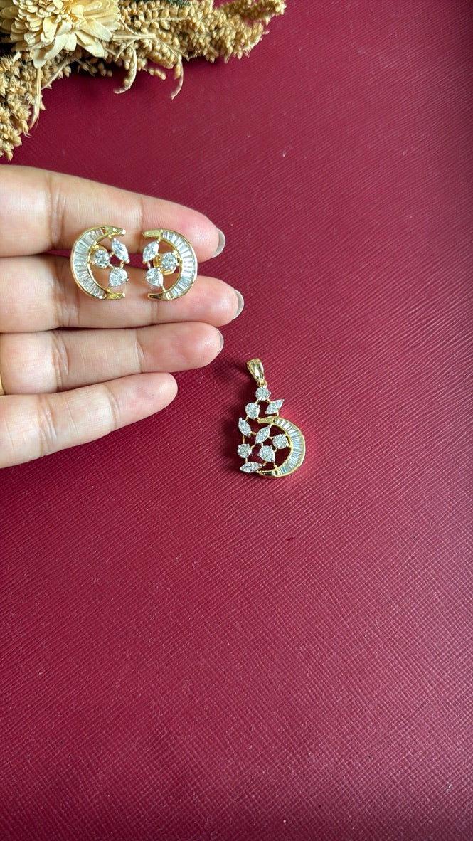 Zivika Diamond Pendant Set
