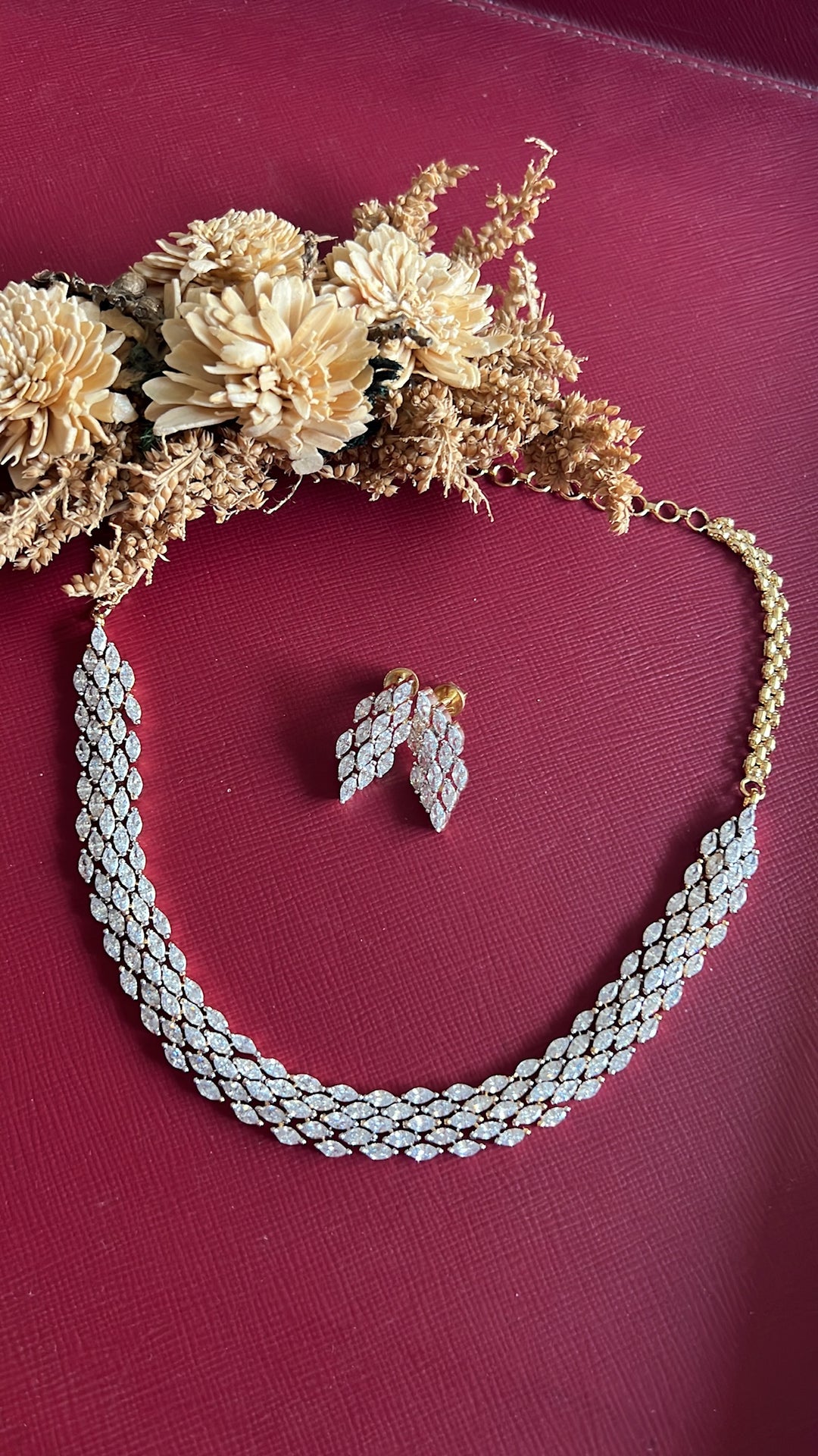 Parinita Diamond Necklace Set