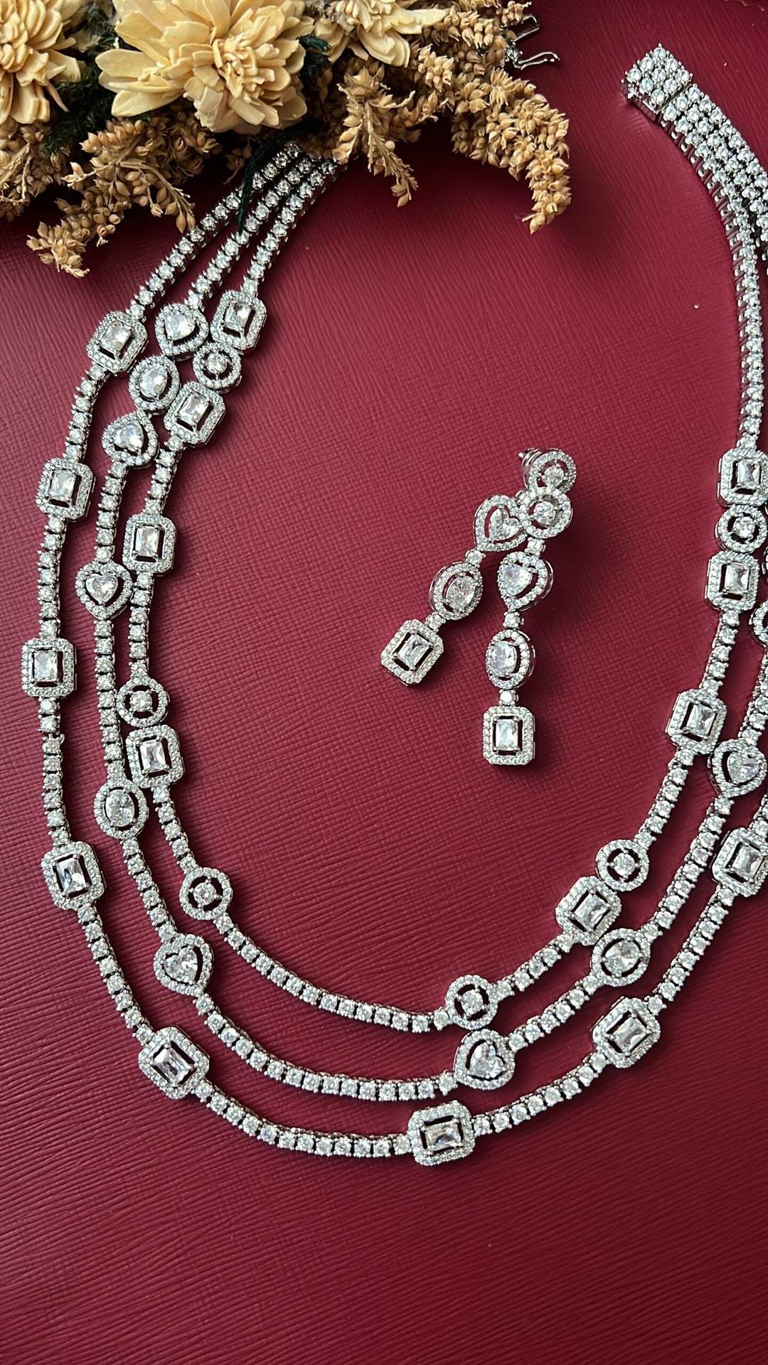 Anvika Diamond Necklace Set