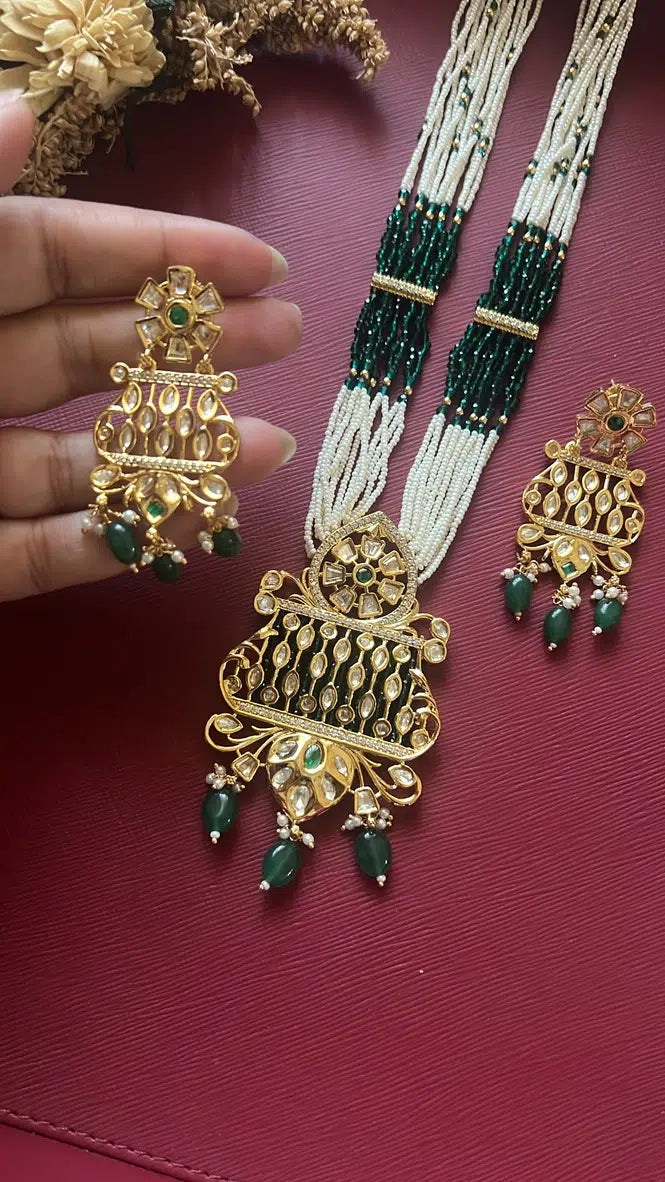 Maya Mala set