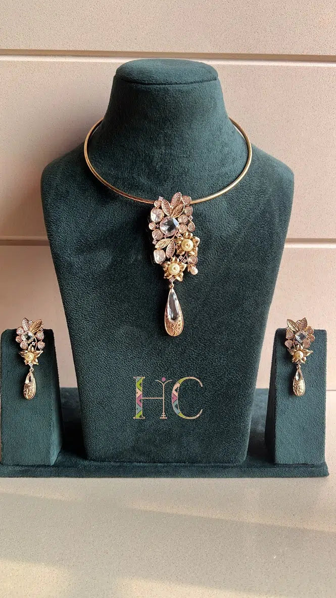 Rose Kundan Hasli Set