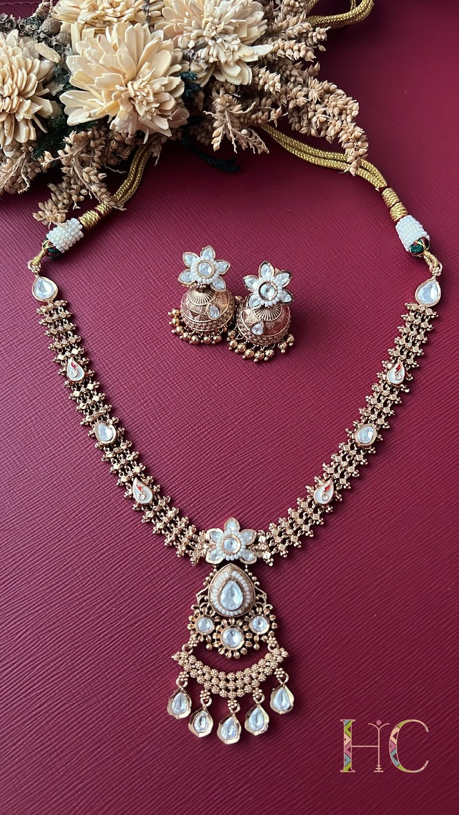 Moksha Kundan Gold Nekclace Set
