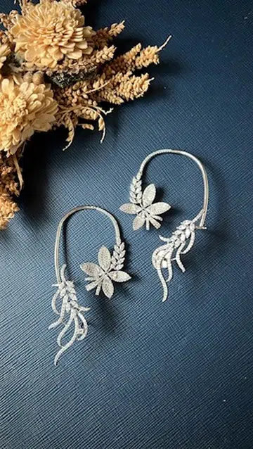 Vinaya Diamond Earcuff