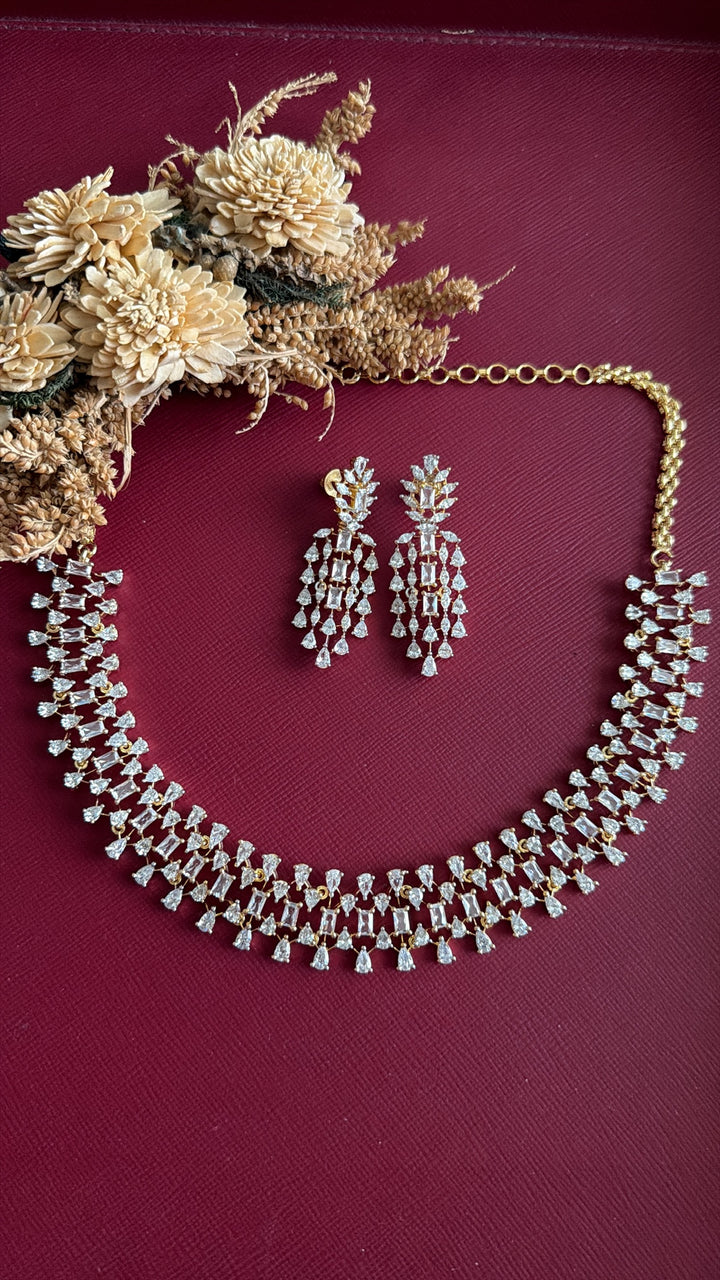 Vasanta Diamond Necklace Set