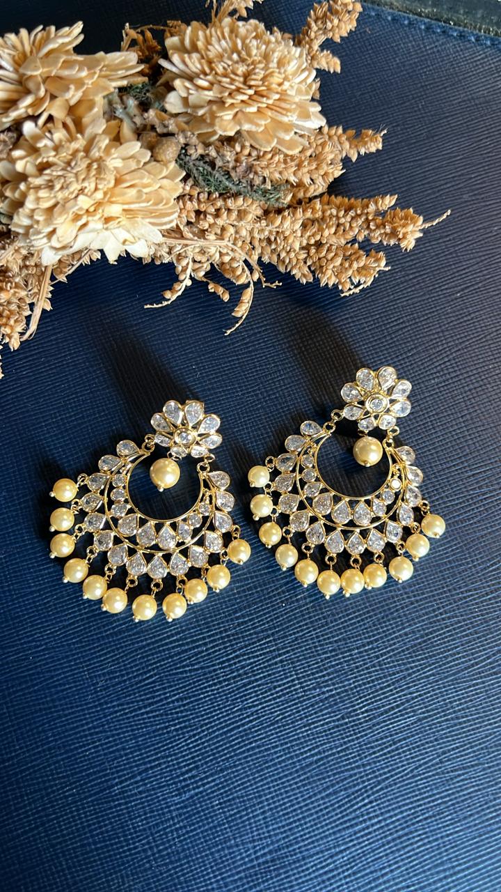 Naarya Diamond Chandbali