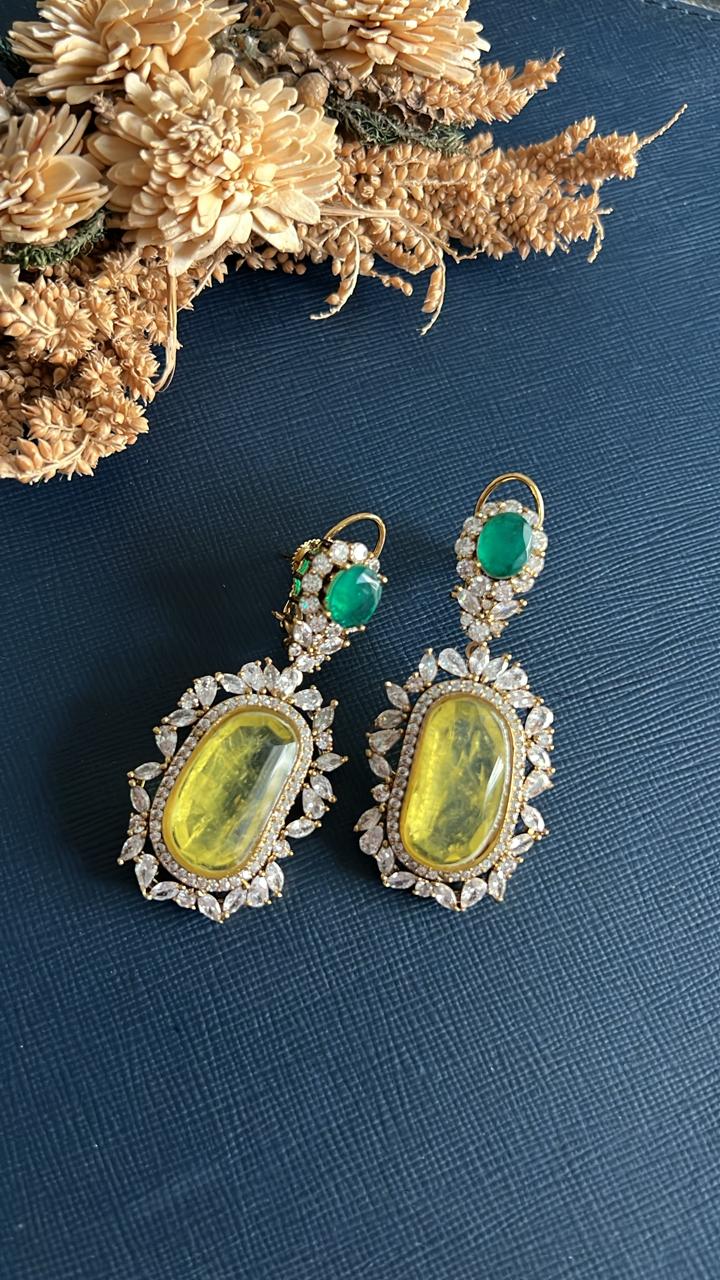 Saanvi Doublet stone Earring