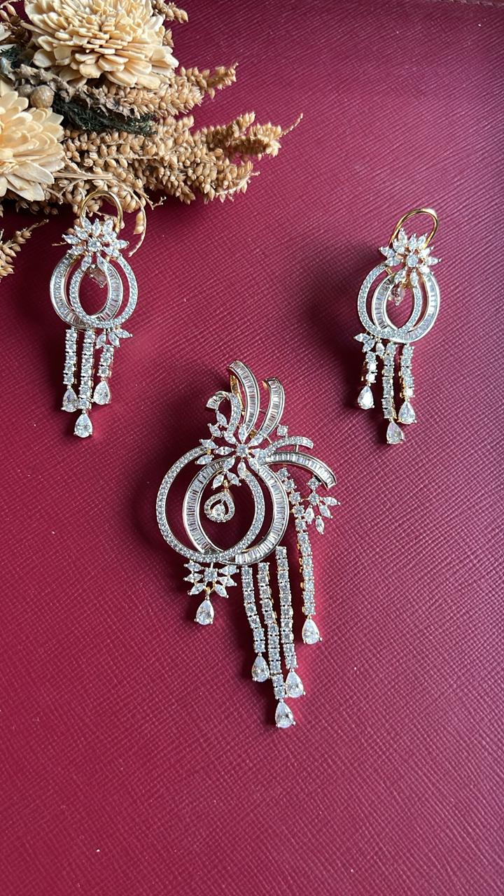 Neetu Diamond Pendant Set