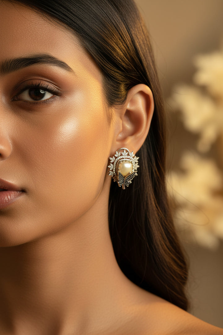 studs
stone studs
ear tops
