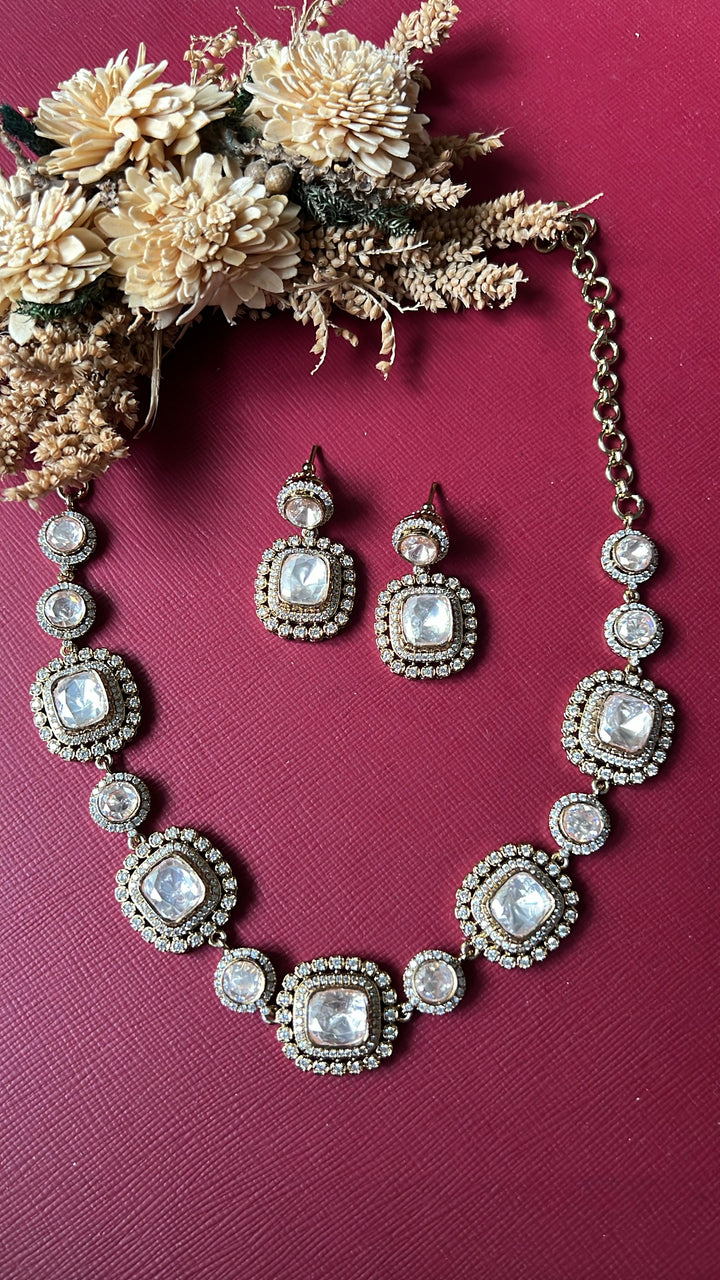 Sprasha Kundan Necklace Set