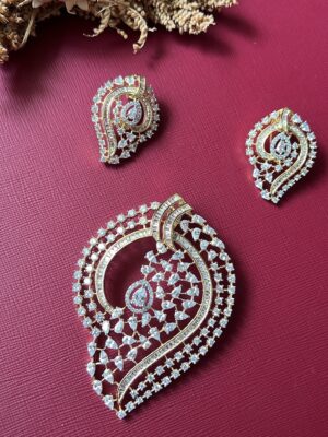 Poonam Big Diamond Pendant Set