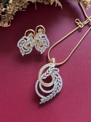 Chhavi Diamond Pendant Set